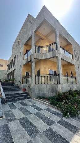 OMR 370000/year,  6 BR,  Luxurious Villa For Sale In Al Ansab photo 3