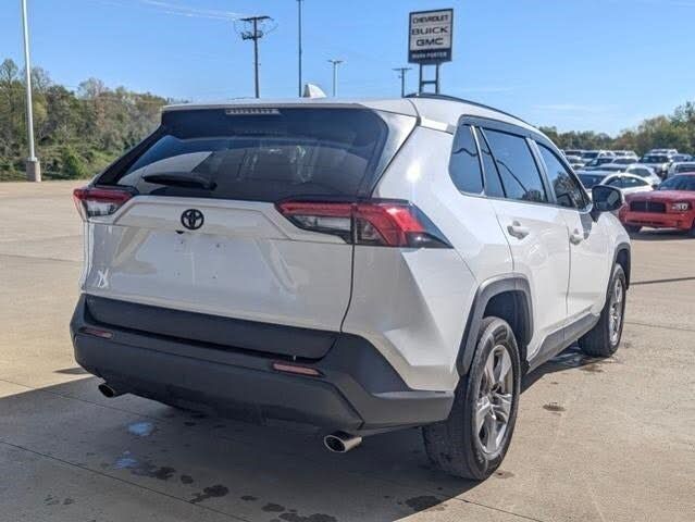 Selling My 2023 Toyota Rav4 XLE AWD photo 3