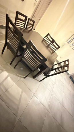 OMR 150,  Dining Table photo 1