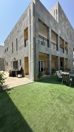 OMR 370000/year,  6 BR,  Luxurious Villa For Sale In Al Ansab photo 2
