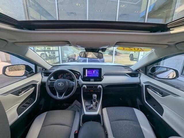 Selling My 2023 Toyota Rav4 XLE AWD photo 4