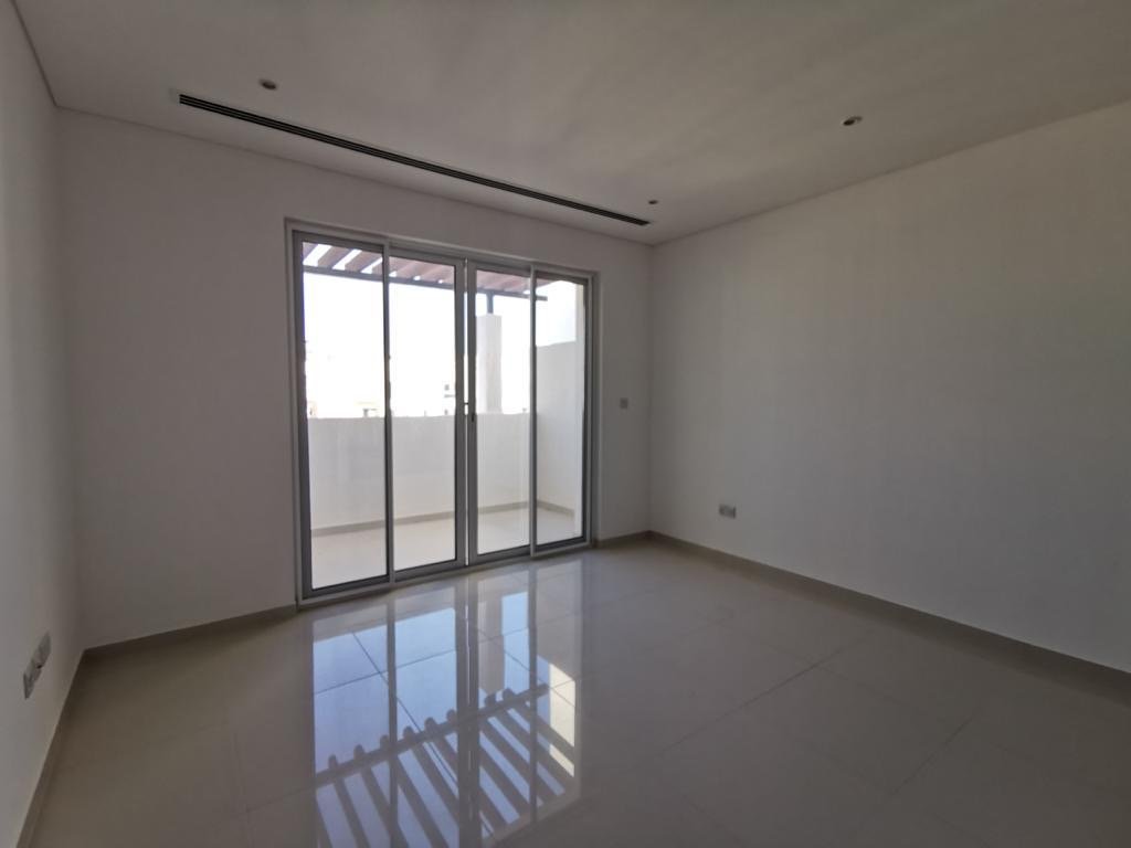 2BHK Flat For Rent Located Al Mouj photo 2