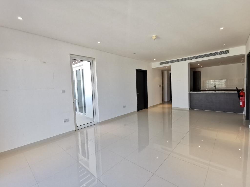 2BHK Flat For Rent Located Al Mouj photo 3