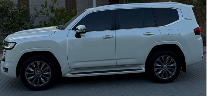 Toyota Land Cruiser VXR 2023 photo 4